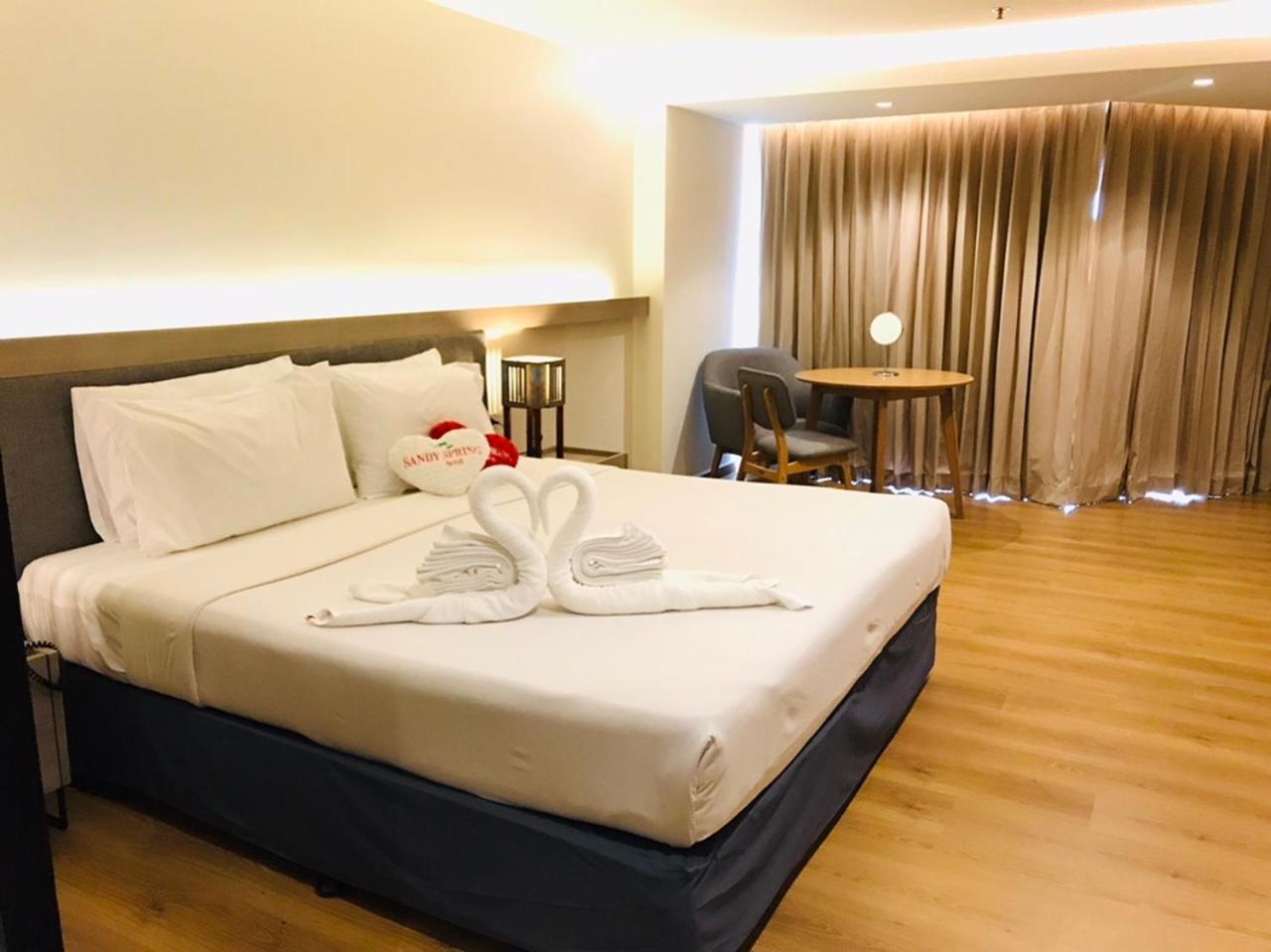 Sandy Spring Hotel Pattaya Luaran gambar