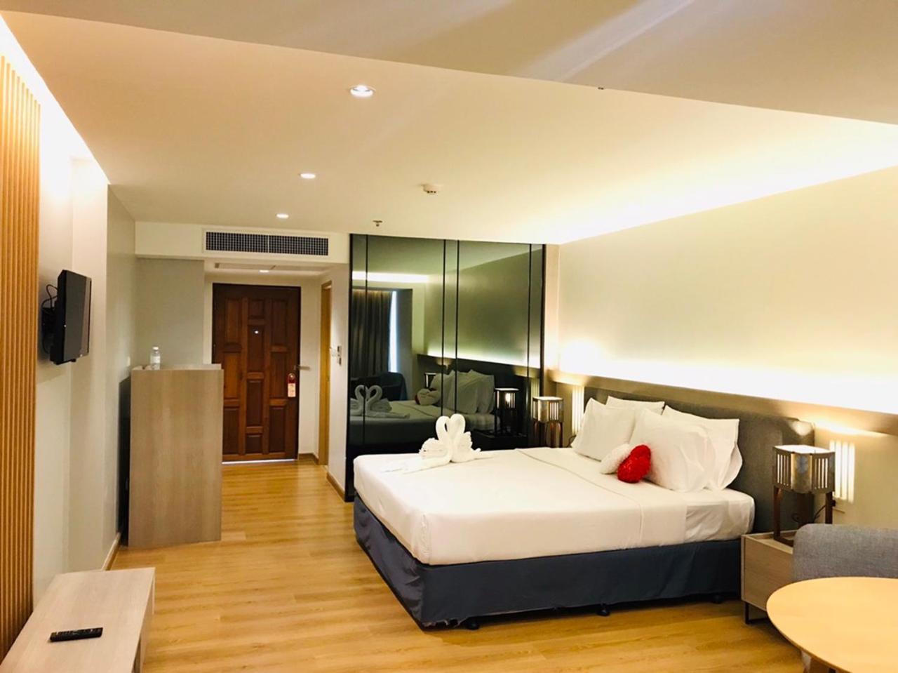 Sandy Spring Hotel Pattaya Luaran gambar